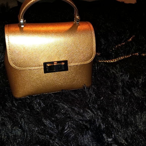 kate spade Handbags - Kate Spade Knot Mini Satchel